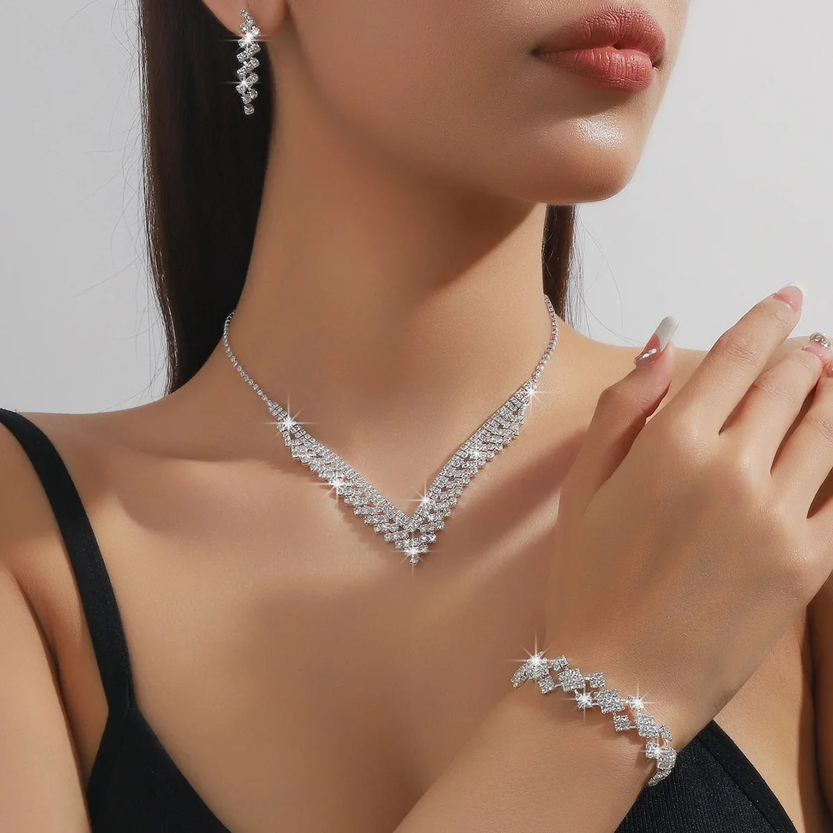 3pcs Bridal Jewelry Set Silver Plated Rhinestone Fold Clutch Bracelet Tassel Earrings Wedding Jewelry Gift Trendy Style